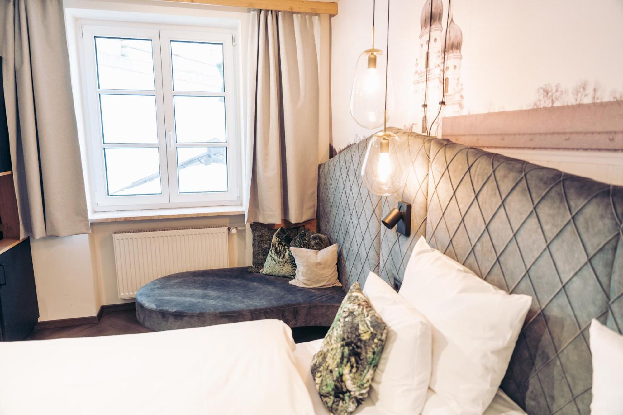 Hotel Am Paulusbogen 4*